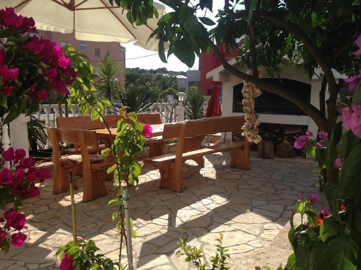 Apartmani Slavica Biograd Na Moru Dış mekan fotoğraf