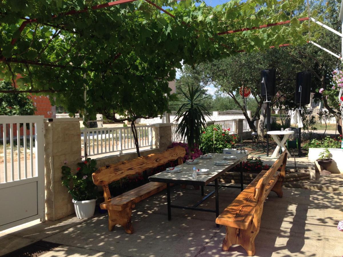 Apartmani Slavica Biograd Na Moru Dış mekan fotoğraf